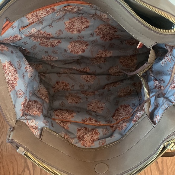 HOBO Leather Tote Bag - Picture 12 of 17